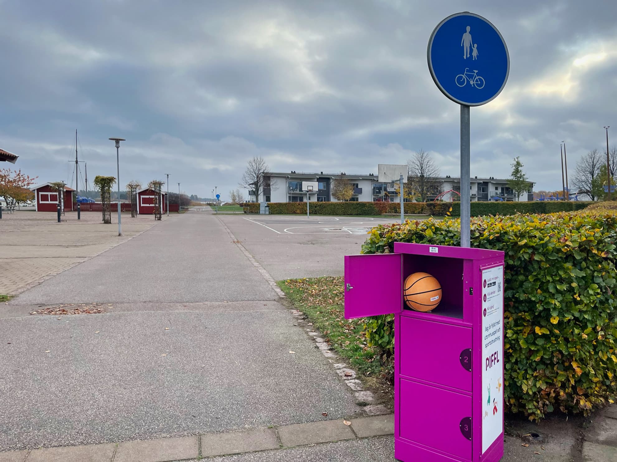 Box 3010 - Main Image