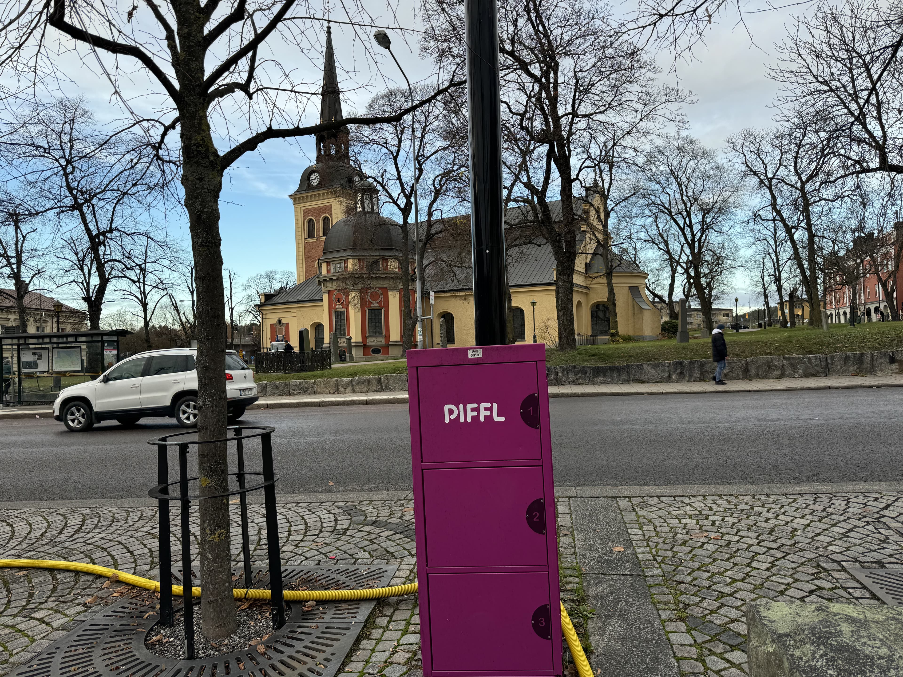 Box 3013 - Main Image