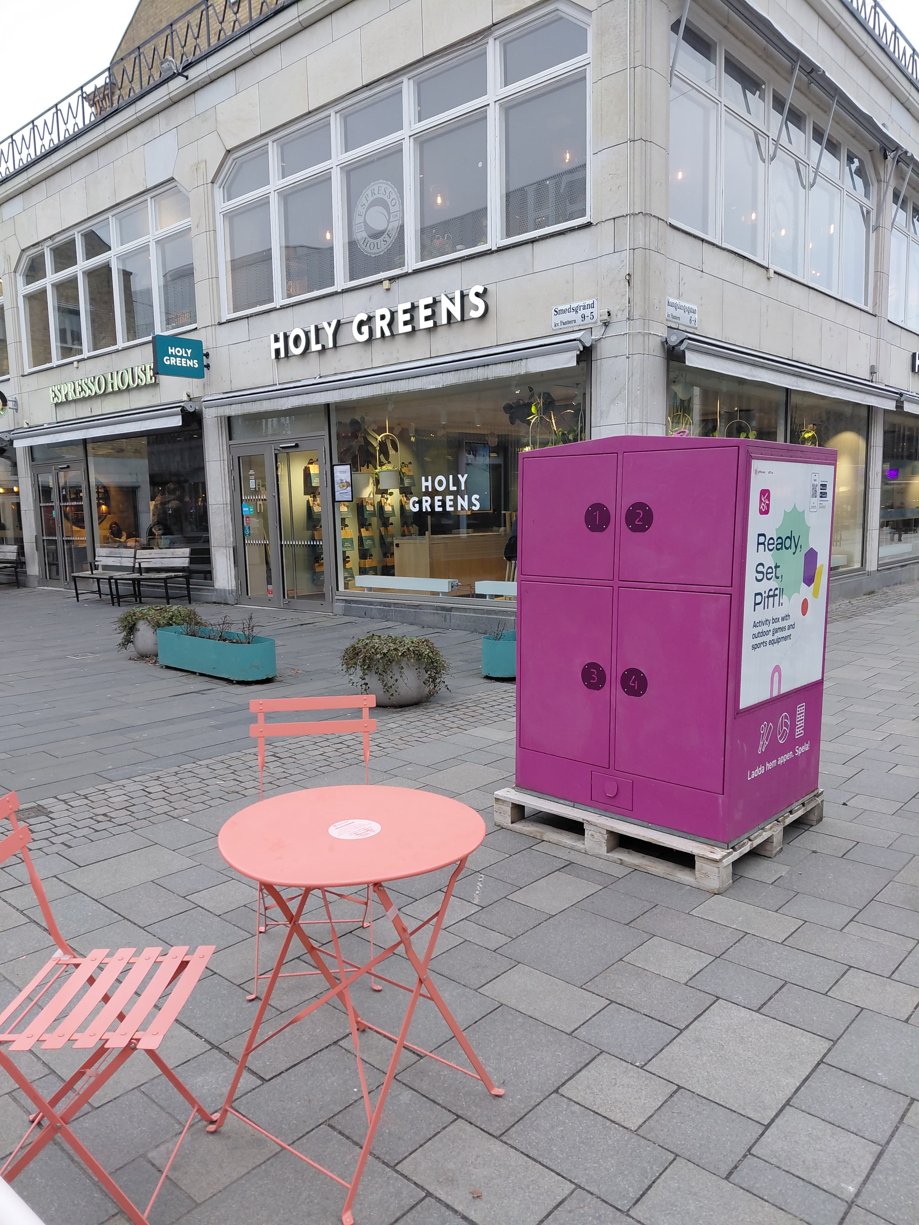 Box 4006 - Main Image