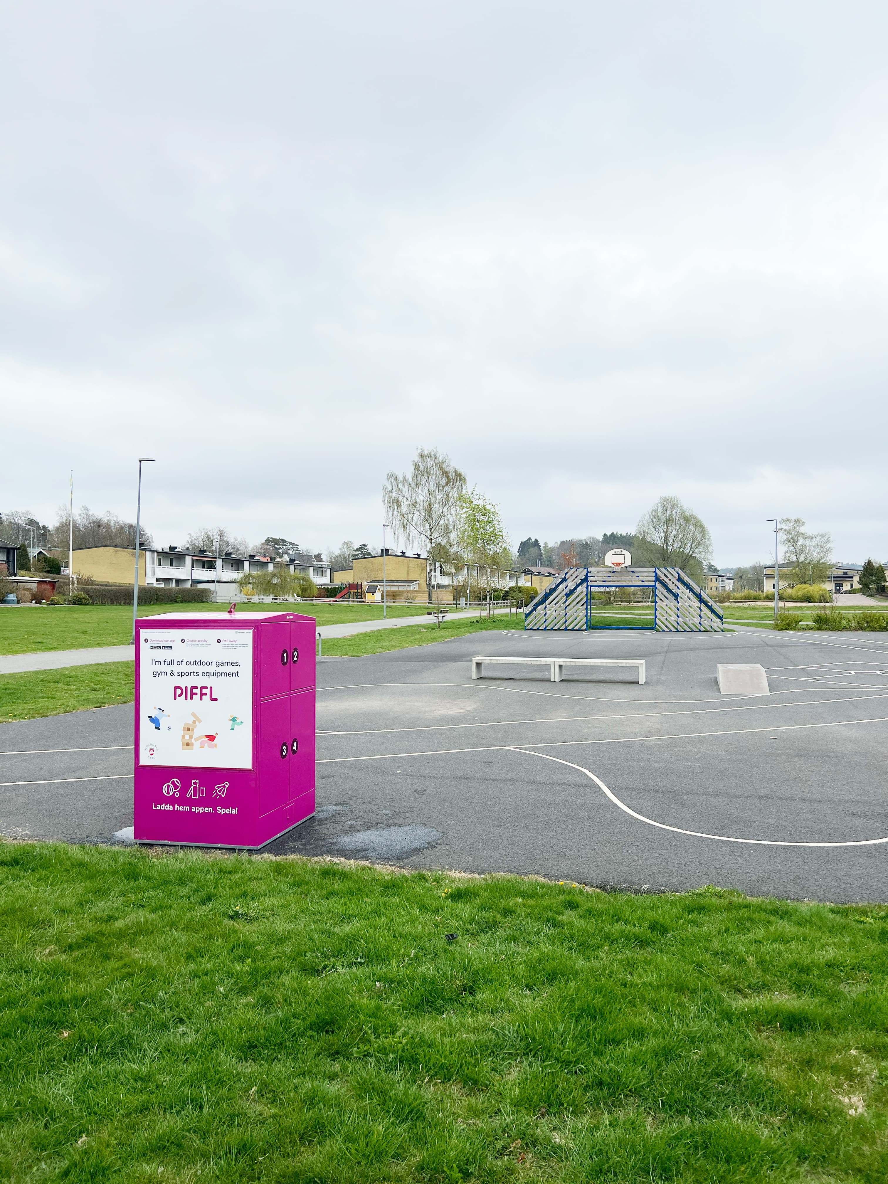 Box 4044 - Main Image