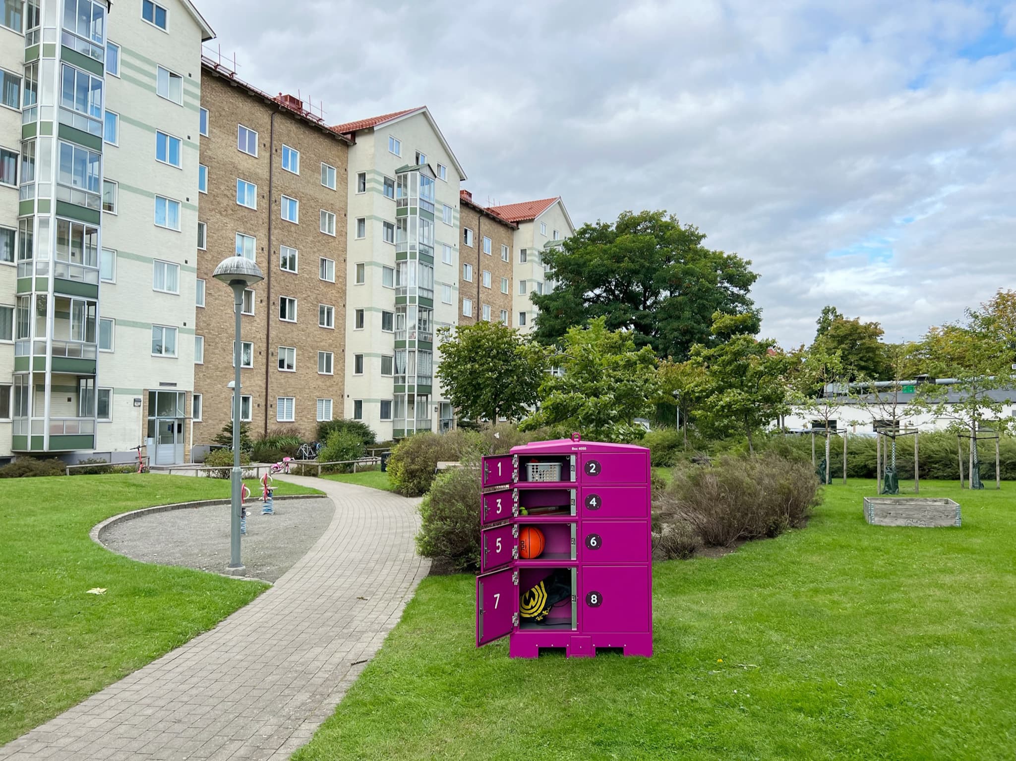 Box 4050 - Main Image