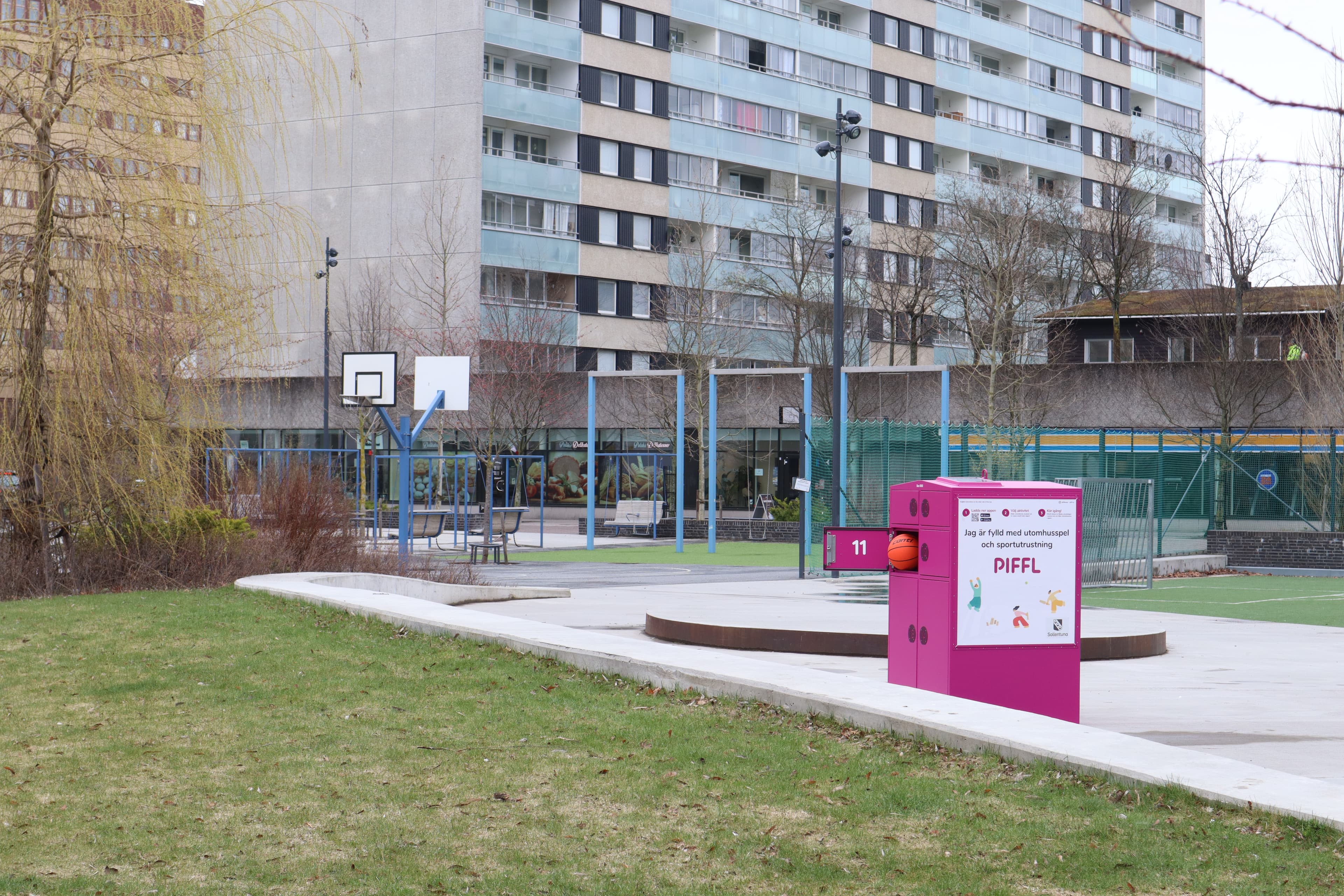 Box 4060 - Main Image