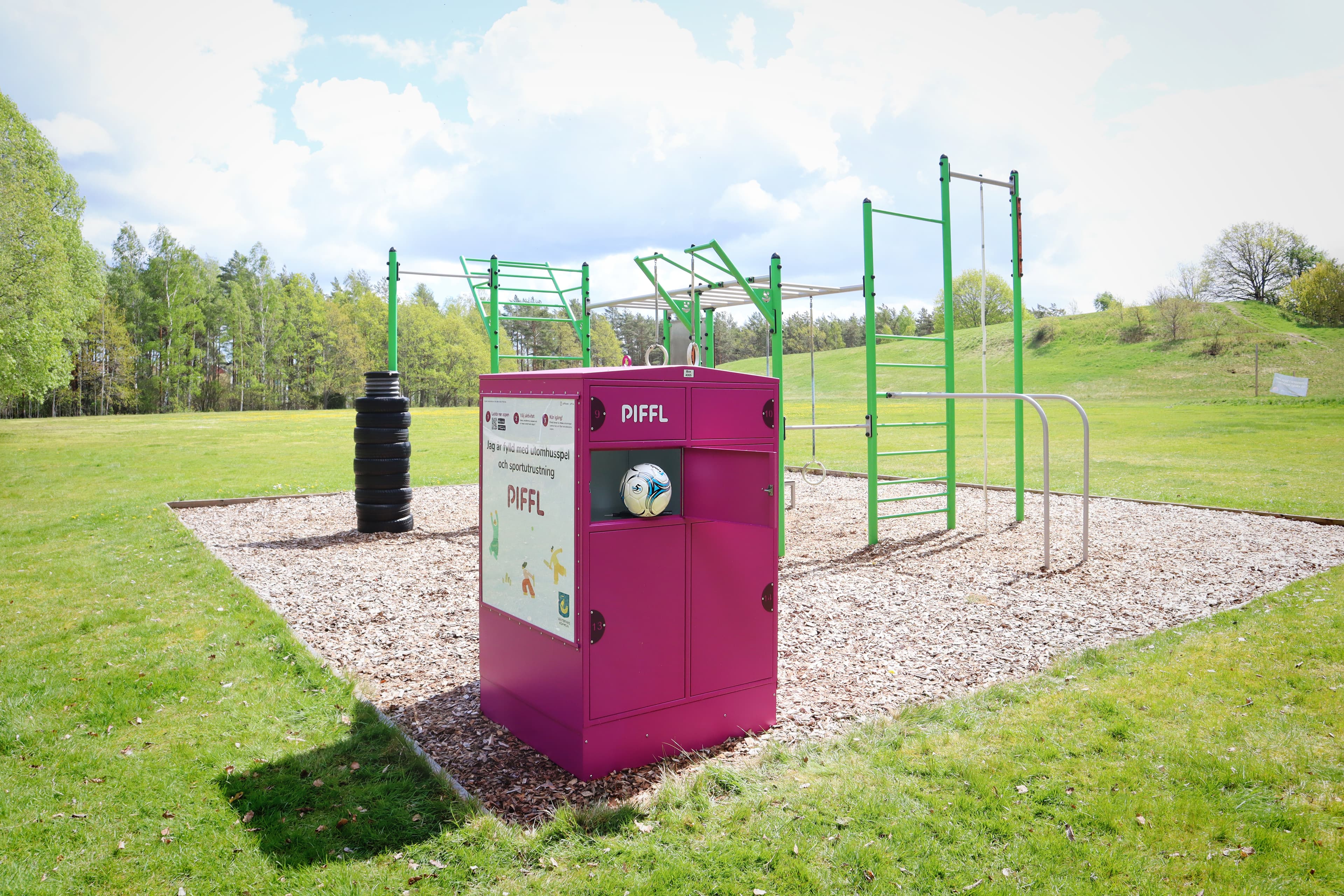 Box 4065 - Main Image