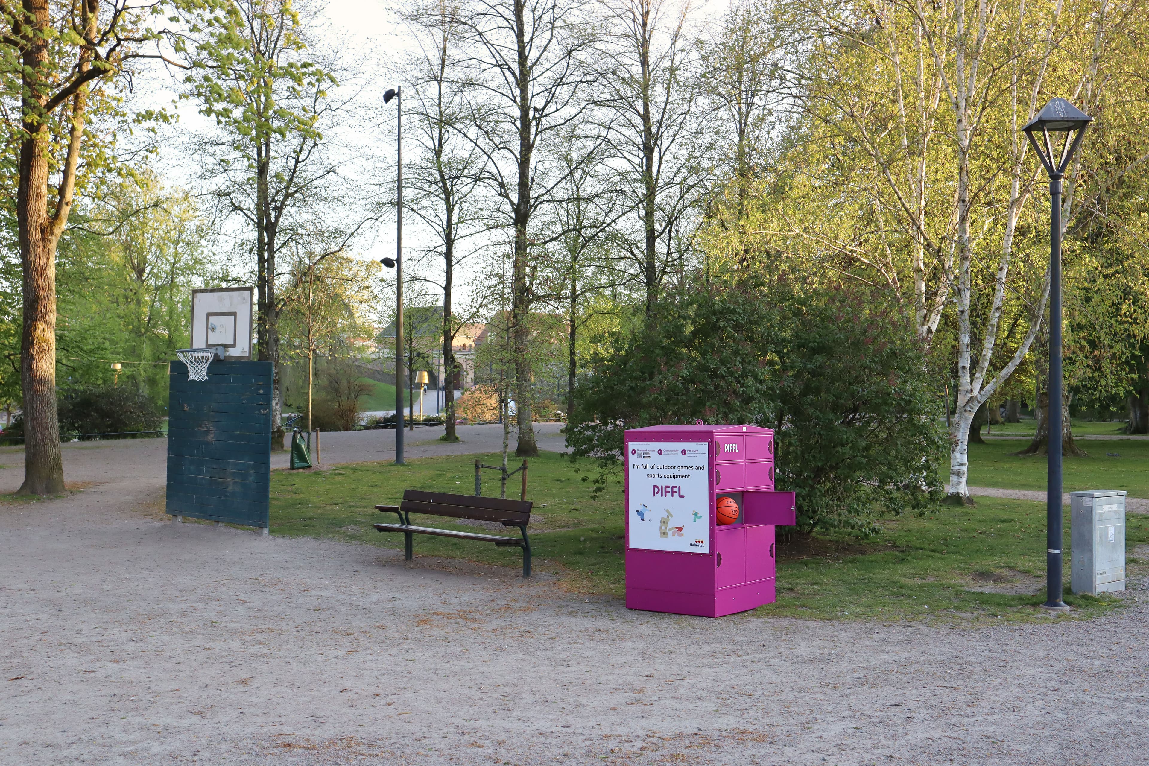 Box 4082 - Main Image