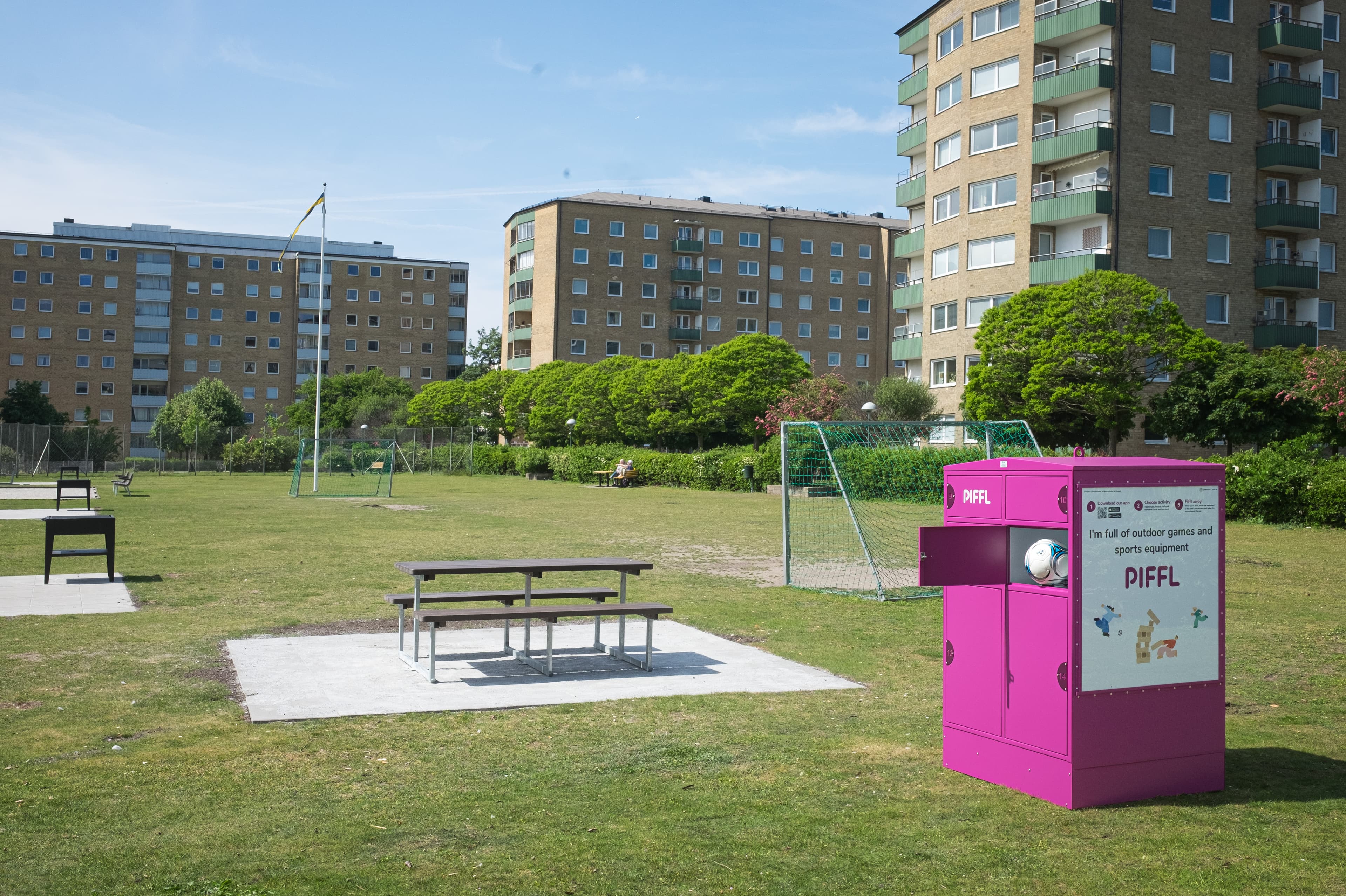 Box 4085 - Main Image