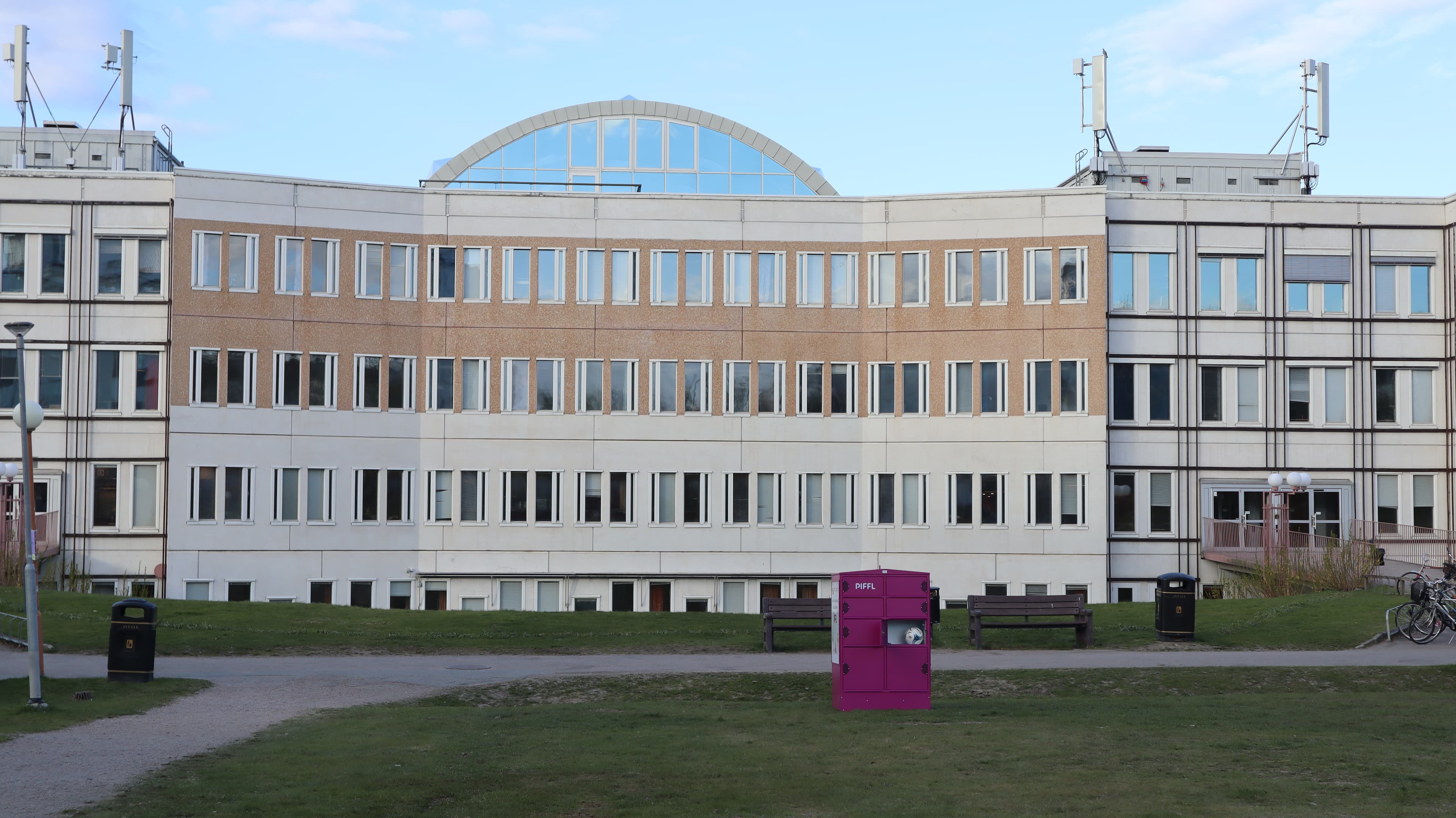 Box 4097 - Thumbnail 2