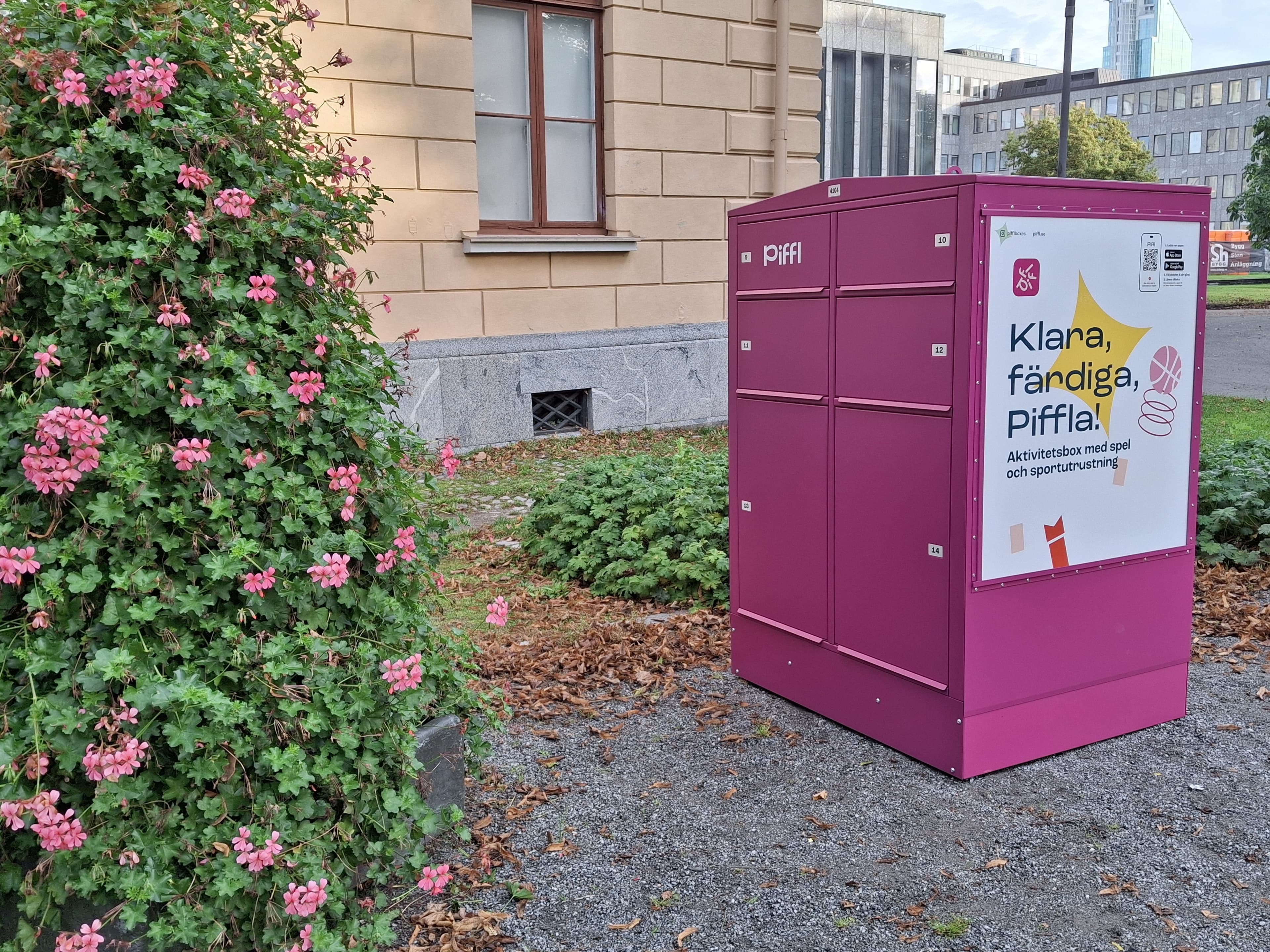 Box 4104 - Main Image