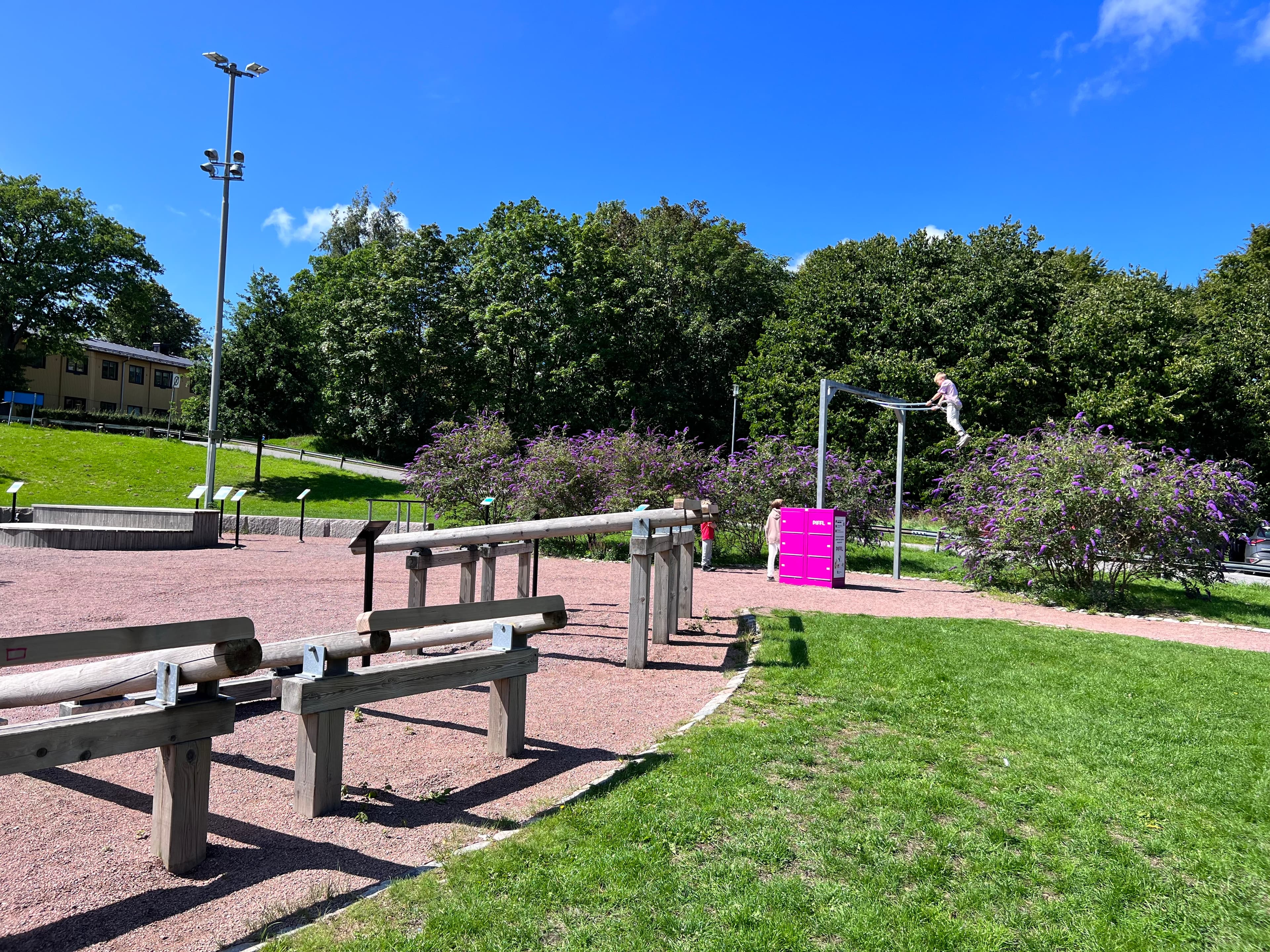 Box 5009 - Main Image